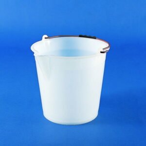 Kartell 9-Liter Graduated Bucket with Spout