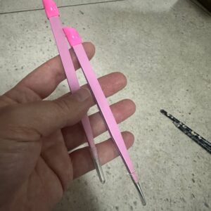 Very sharp nail art tweezers DEMO (Sold each)